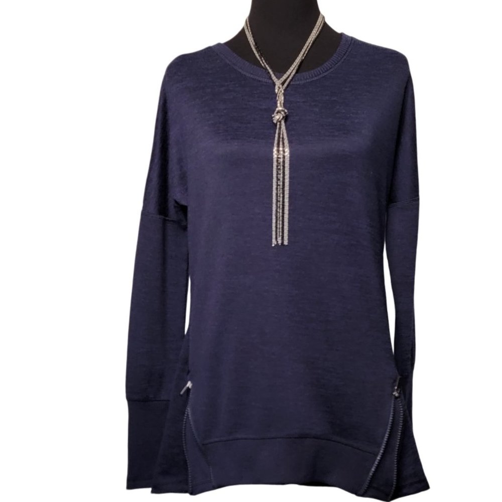 NWOT Active Life Heather Navy Long Sleeve Top with Zippers – Size Medium